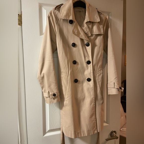 Beige trench-coat from Gap, size small great condition - Picture 3 of 7